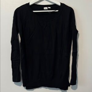 GAP Black Crew Neck Top